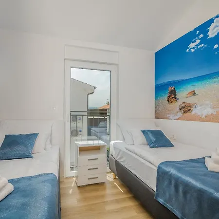 Διαμέρισμα With Parking Space Nska, Krk - 25158 Malinska